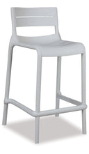 Alfresco Villa Outdoor barstool
