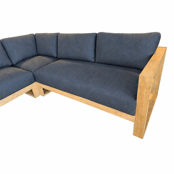 Hillside Outdoor Corner Suite