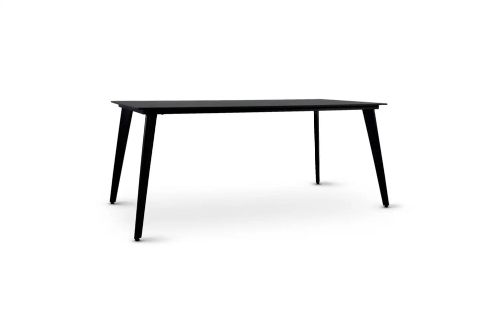 Leo Dining Table